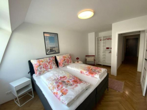 Central und Modern Apt in trendy Area
